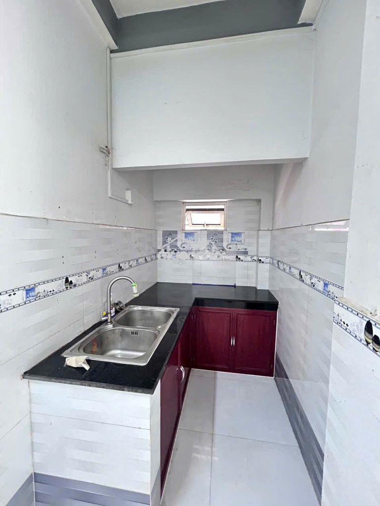 Tầng trệt cc bùiminhtrực p6q8 45,5m shr căngóc 2 mt đường 10m tiện kd  - 4