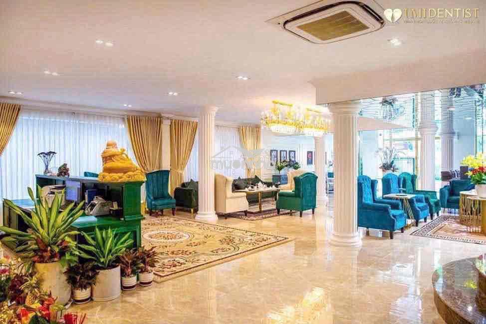 Biệt thự hạng sang cho thuê mặt tiền 25m  trung tâm quận 3 - 2