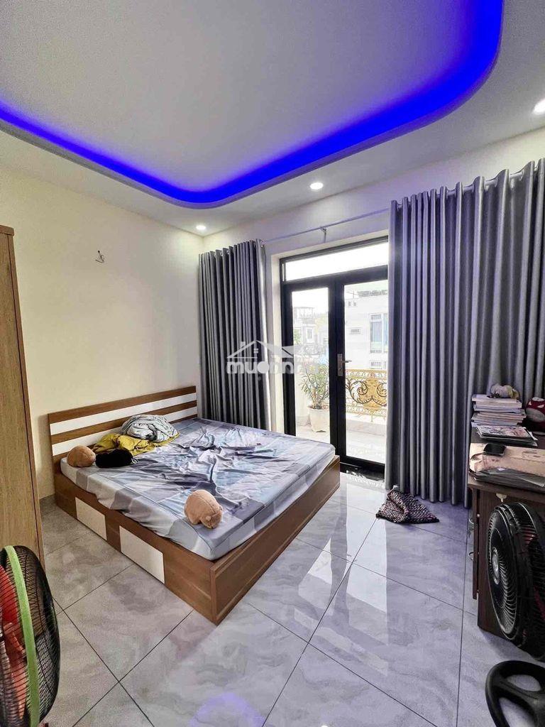 Nhà 1/ sẹt ‘ khu sát tên    lửa  ‘49 m   5 tầng   giá  5 x xíu   + kết - 4