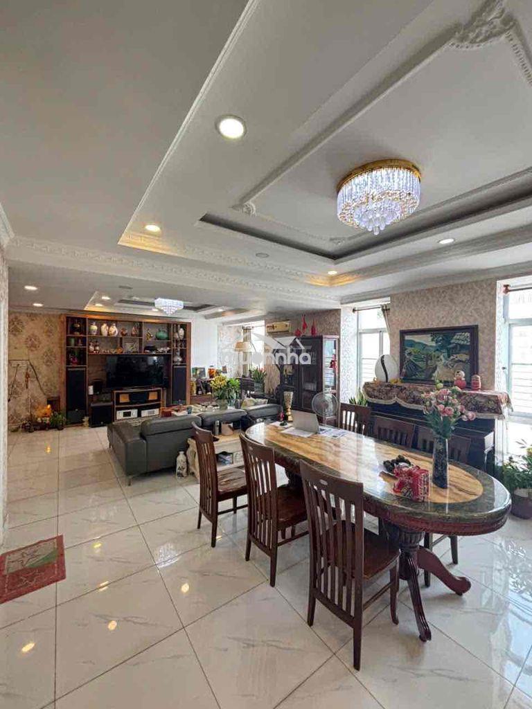 Cần bán gấp  đia chỉ nhà 11c p2-15 chung cư skygaden 3 tân phong quận - 4