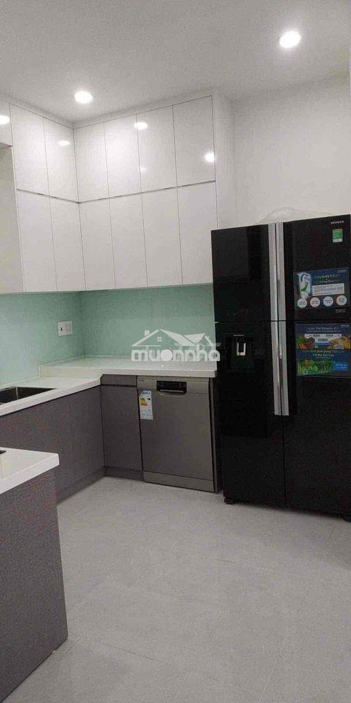 Cho thuê căn hộ rirstar 3pn