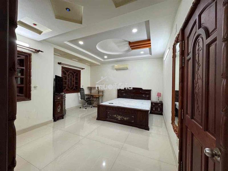 Cho thuê phòng đầy đủ nội thất mặt tiền đường lý phục man