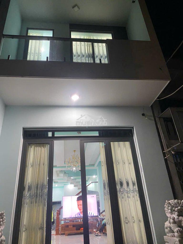 Nhà 3 lầu gần quảng trường tỉnh sổ hồng hoàn công chỉ 6,5 tỷ - 2