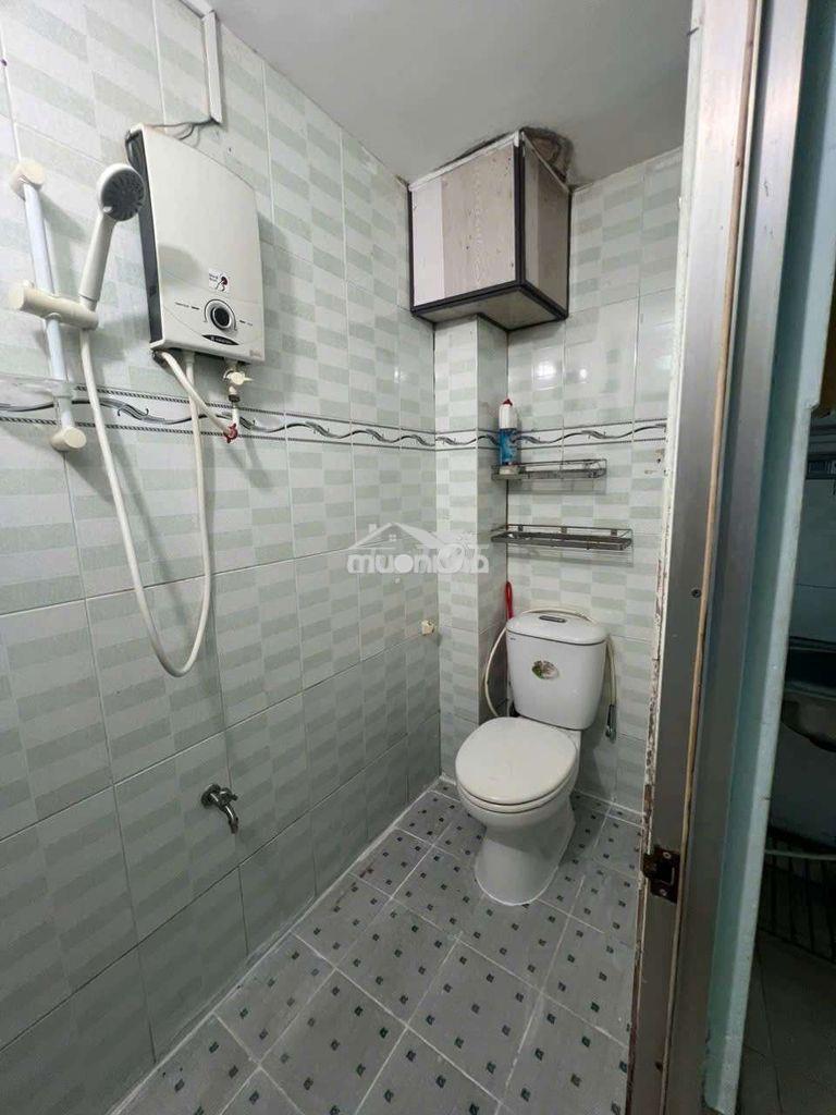 Nhả thuê nguyên căn  1pn 2wc ,nhà ở liền - 4
