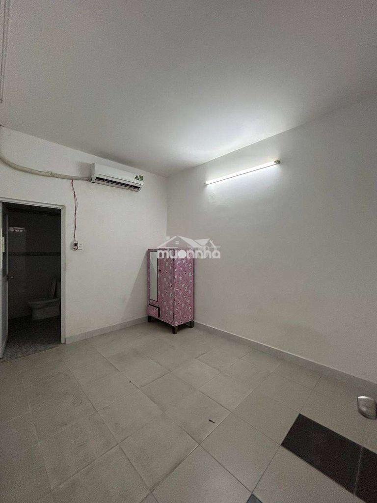 Cho thuê phòng trọ gần bến xe quận 8

. - 4