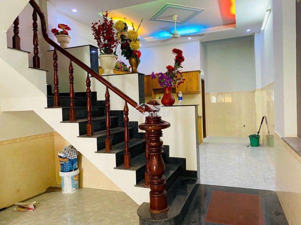 Nhà 2 lầu sân vận động đông hòa giá 10 triệu - 3