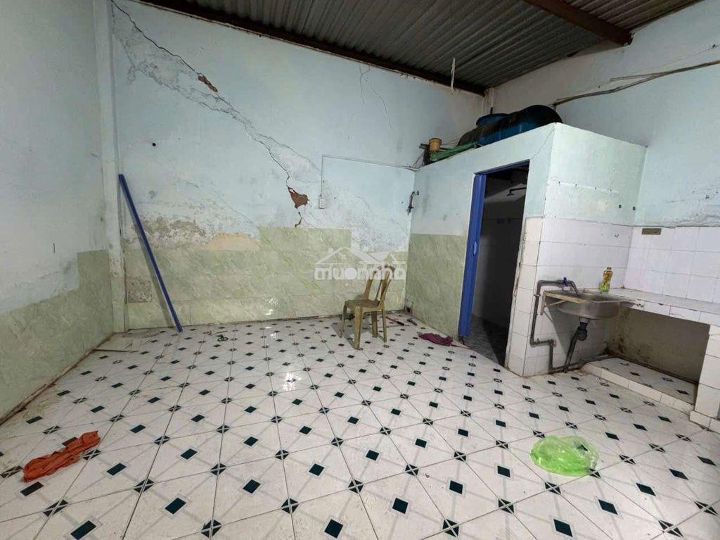 Nhà cấp 4 lửng hẻm phan huy ích, 5x16m - 4