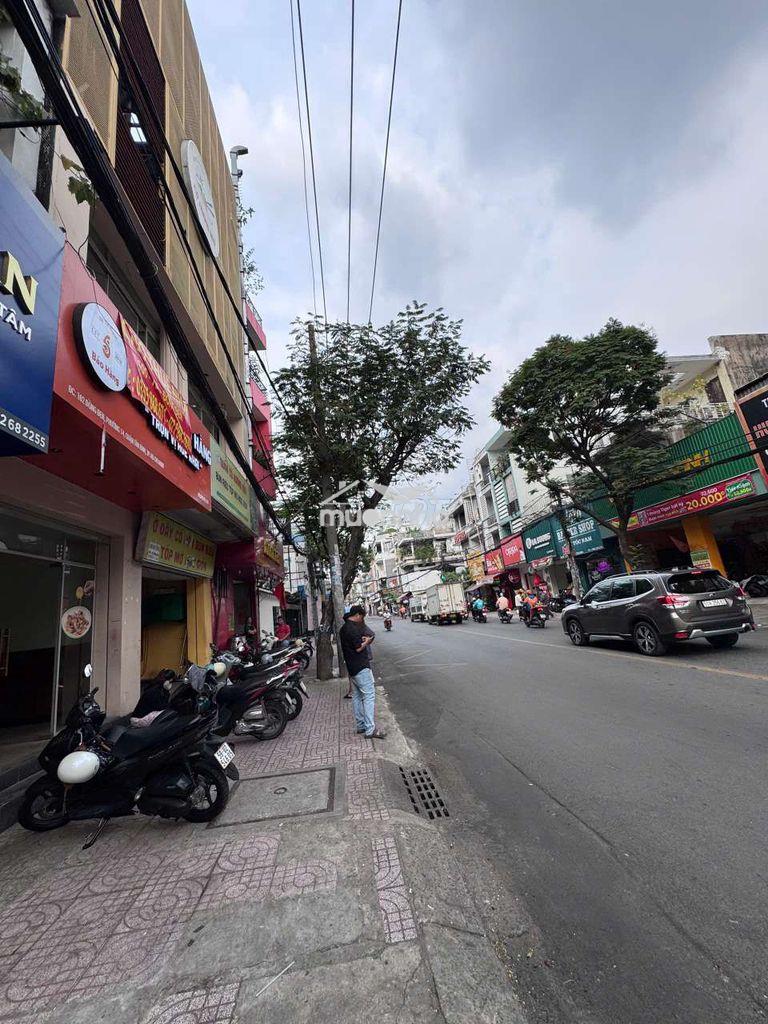 Mặt tiền kinh doanh đường đồng đen - 2