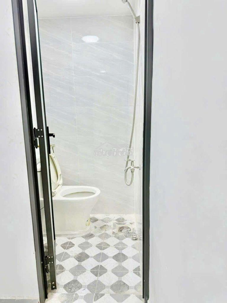 Cho thuê căn góc  2 măt hẻm 20/7 nhà  trống  - 3