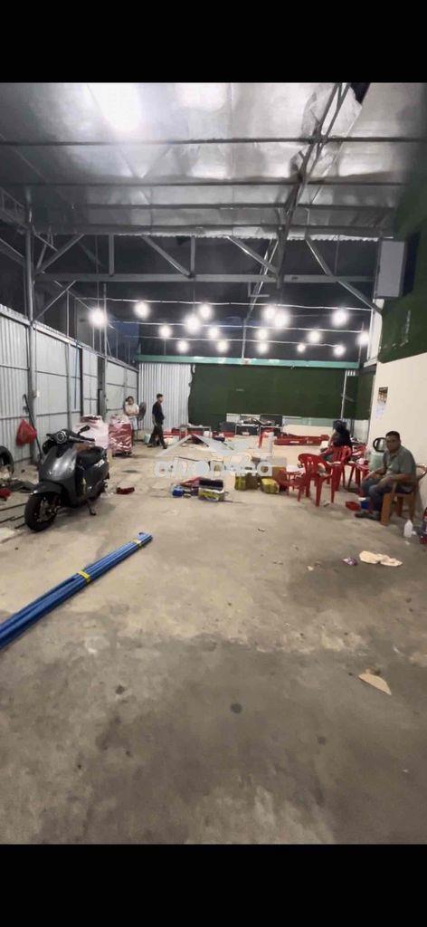 Cho thuê mặt bằng kho 300m2 ngang 10m - 3