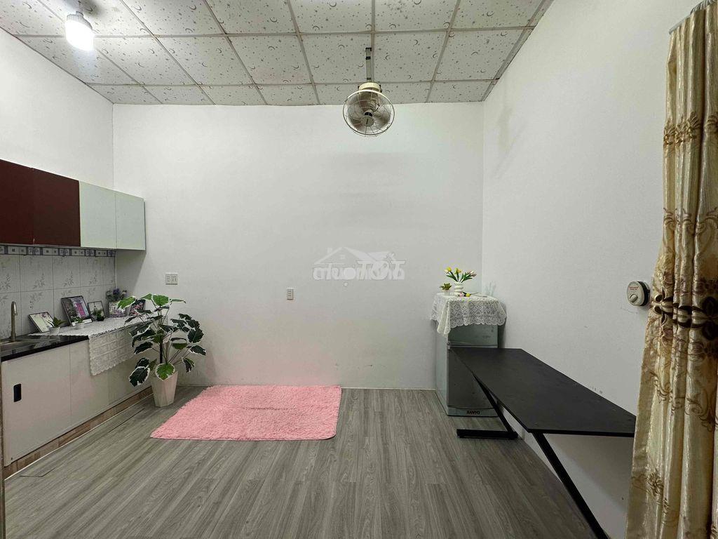 Một trệt một lầu rộng như nhà nguyên căn - 3