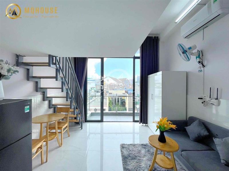 Căn hộ mới duplex đối diện etown cộng hoà ban công diện tích rộng