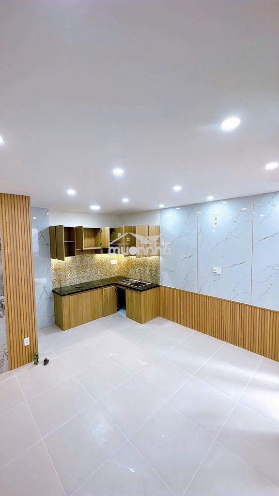 Nhà đẹp q4- 2 tầng- 5x6m- ko qh- chỉ 3 tỷ nhỉnh - 4