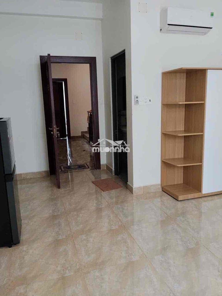 Cho thuê phòng trọ, có nội thất sẵn, giờ tự do tại kdc phong phú 4