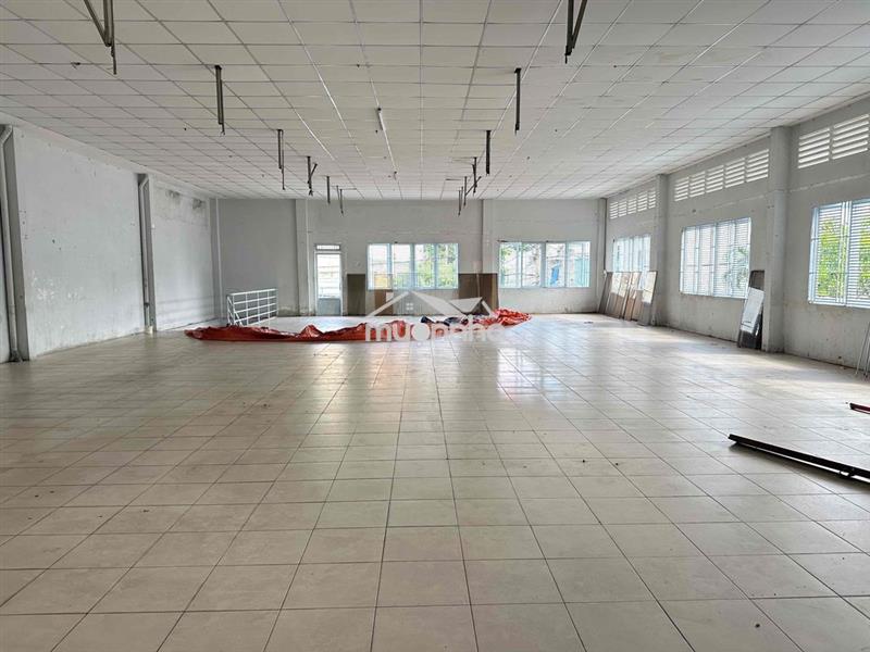 Cho thuê nhà đẹp, 1 tầng, xây dựng kiên cố