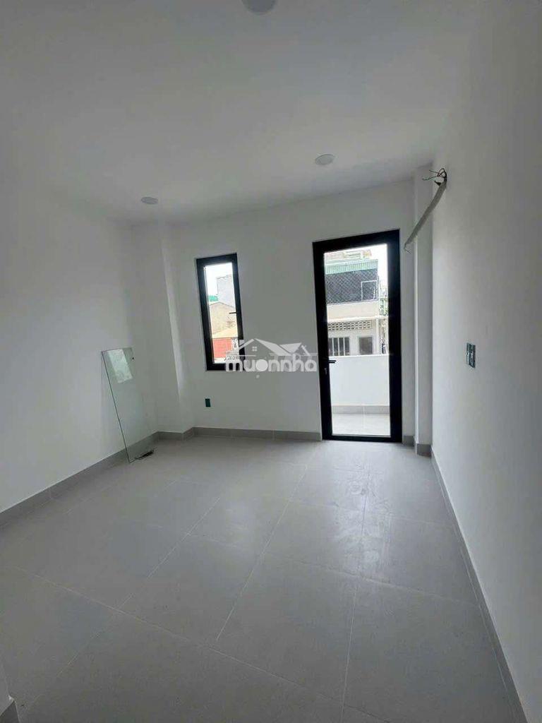 Nhà có cầu thang máy 10pn 11wc phù hợp làm khách sạn - 2