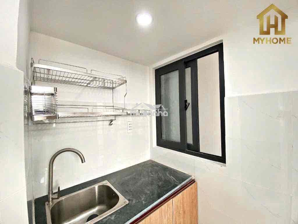 1 phòng cuối cửa sổ trời giá 3tr tại ngã tư gò mây , lê trọng tấn  phò - 3