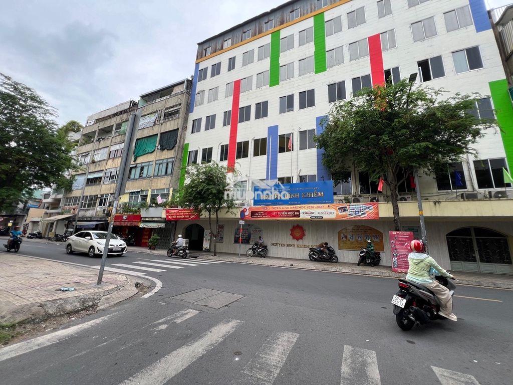 Bán chung cư quận 5, 50m2 chỉ 2,6 tỷ  - 2