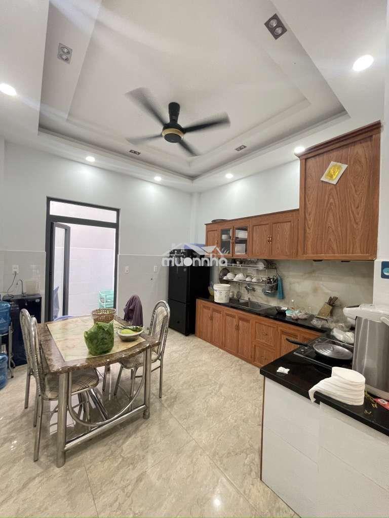 Bán nhà 3 tầng, ô tô vào nhà, phường bình tân - 4x19m - 4