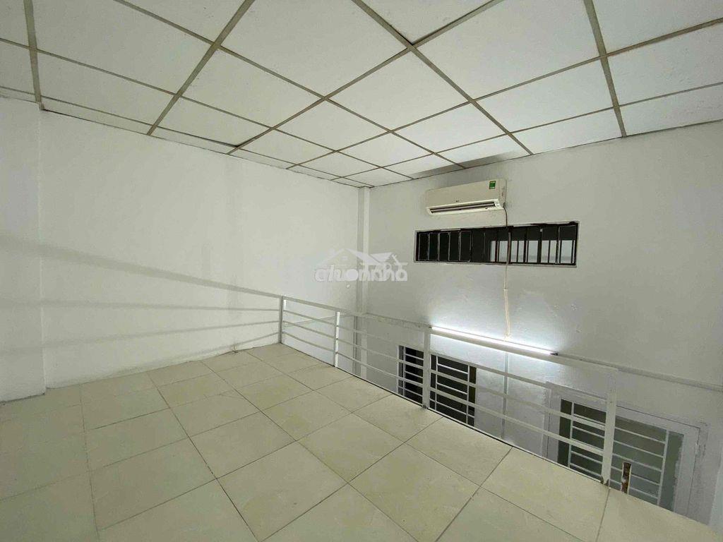 Trọ trệt giá rẻ - sẵn máy lạnh - gác cao - ngay ngã tư bốn xã & đh hiu - 4