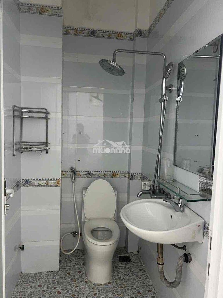 Cho thuê phòng mặt tiền đường 6c. phường phước bình.quận 9 - 4