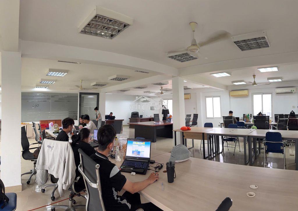 Cho thuê lầu 2 tòa nhà ngay mặt tiền trường sơn tân bình - 2