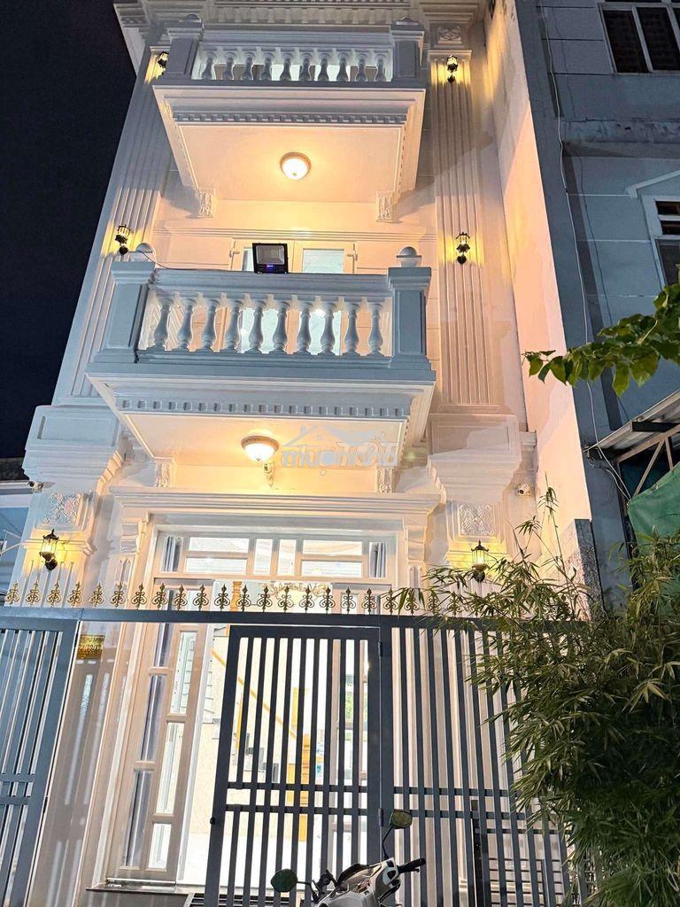 Bán biệt thự mini 4 tầng, 200m² sàn, đường 14m, chỉ 8 tỷ 7, quận 7