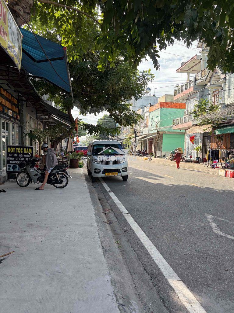 Đất chính chủ gủi bán căn nhà 1 trệt 1 lầu ngay gần chợ - 3
