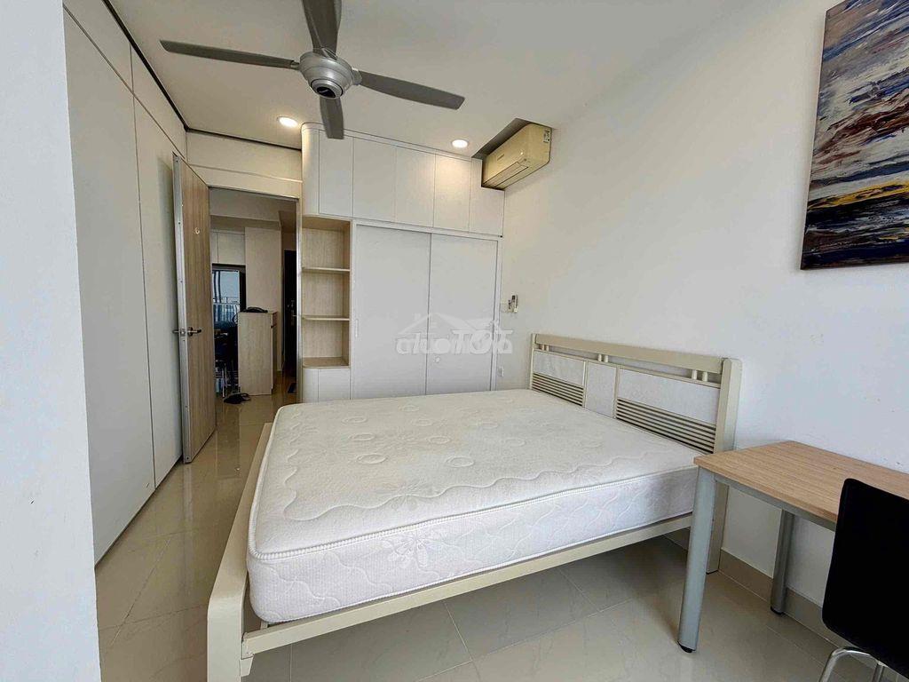 Cho thuê căn hộ sunrise cityview q7 lh : - 4