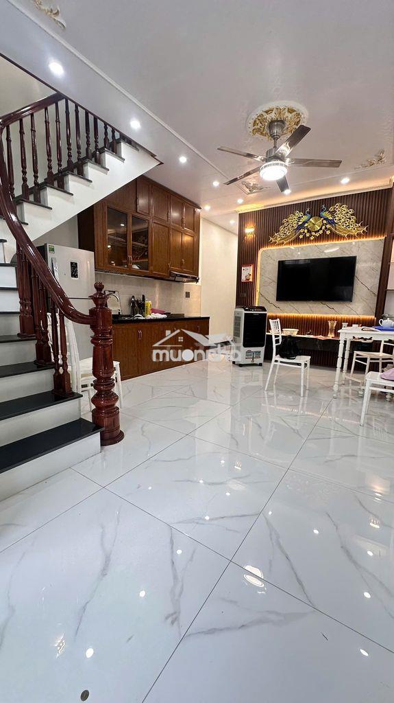 Hot nhất hôm nay , nhanh tay đón em về dinh chỉ nhỉnh 2 đồng