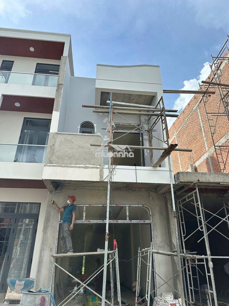Bán nhà thủ dầu một 120m2, đường xe hơi, ngay bệnh viện hoàn mỹ - 3