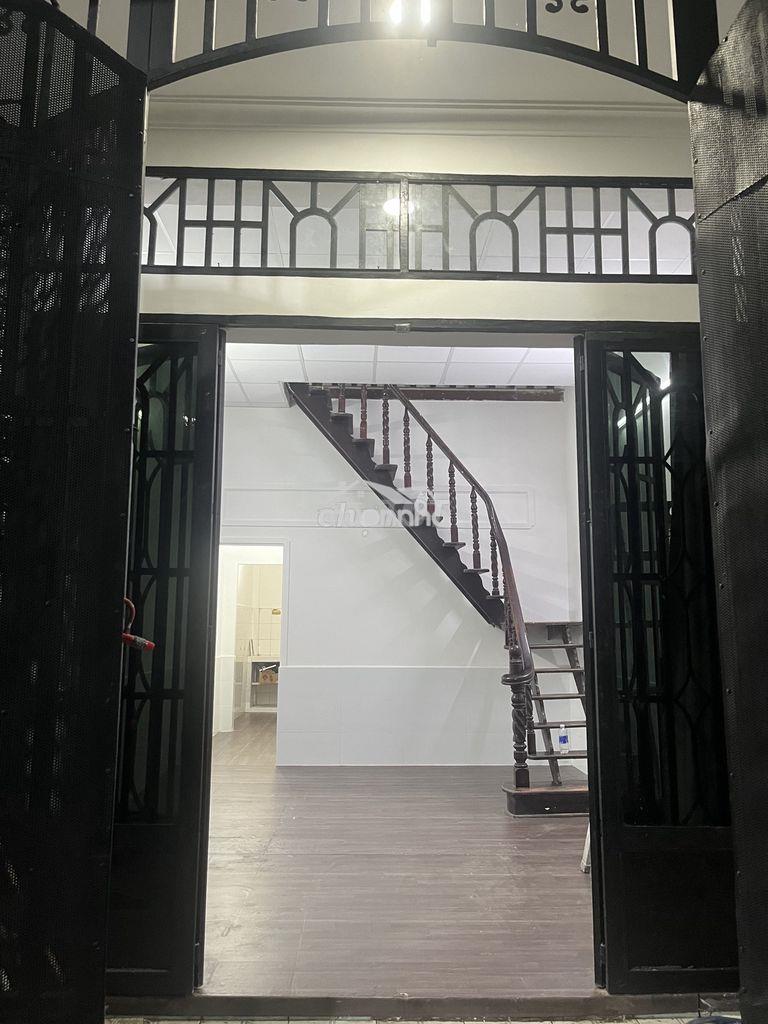 Cho thuê nhà hẻm xe hơi phan huy ích, tân bình chỉ 8.5tr/tháng