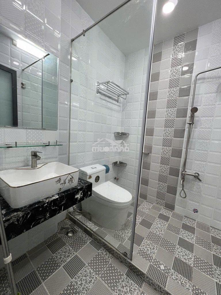 Phòng ban công gần phạm hùng, q8: 35m2,full nội thất, ko chung chủ - 2