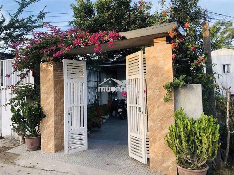 Cô chú đi nước ngoài, cần bán căn nhà cấp 4 mới ngay cuối đồng khởi
