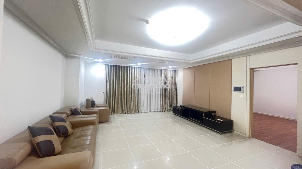 Cho thuê căn hộ imperia an phú 131m2 3pn 2wc  nội thất chỉ 24tr/tháng - 2