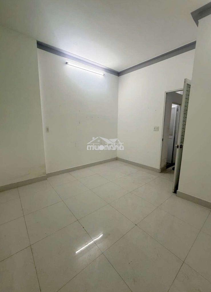 Lk bình tân - hẻm xe hơi thông - nhà 2 tầng - 40m2 - nhỉnh 2ty tl - 4