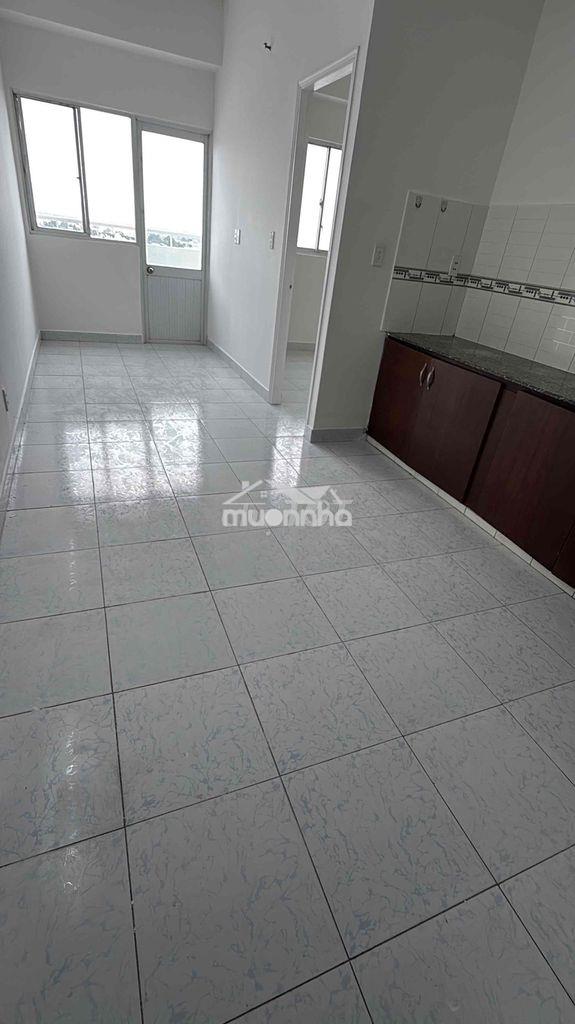 Em chính chủ cần bán nhanh căn 33,9m2 block a lầu 8 lê thành tân tạo