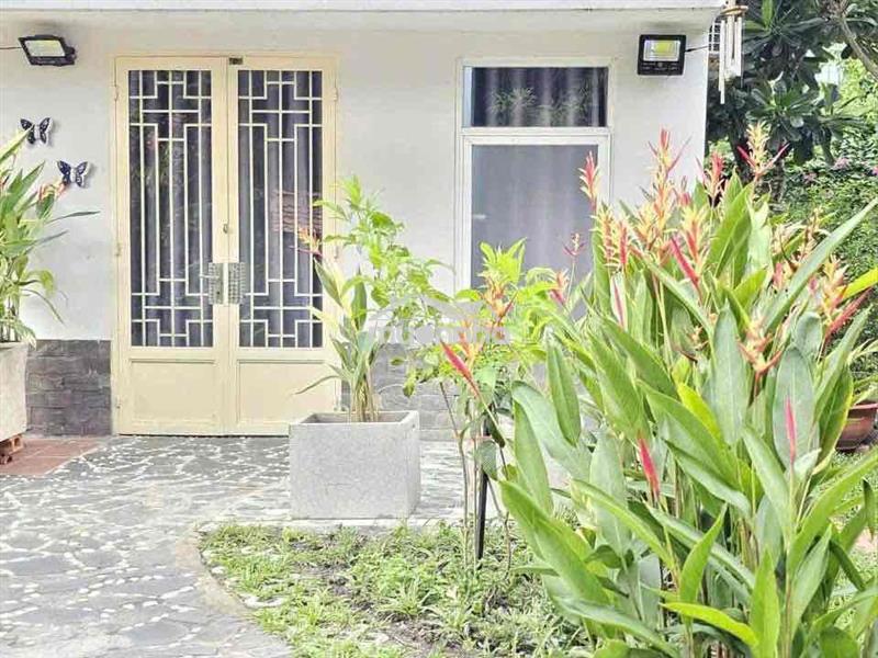 Cho thuê căn hộ mini sân vườn nội thất đầy đủ
