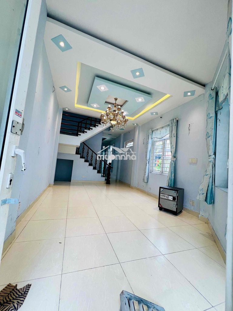 Cho thuê nhà căn góc thoáng mát dt 180m2 1trệt 2lầu 3pn 3wc xe tải đậu - 4