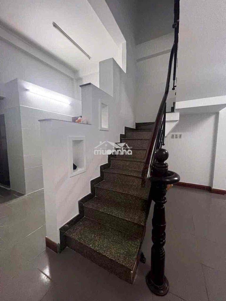 Cho thuê nhà nguyên căn hẻm thông đường trần thái tông (4x12m) - 2pn - 2