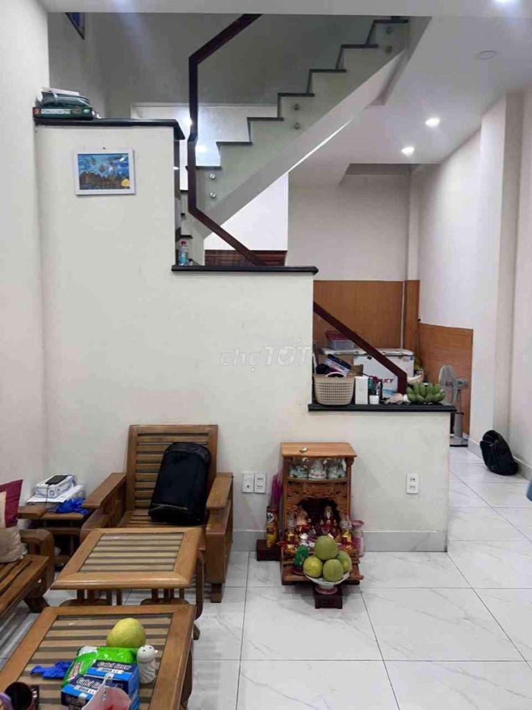 ⚡ Hàng hiếm khu chợ đầu mối ⚡
🏠 nhà 3 tầng đúc thật, 60m² 
🚘 - 3