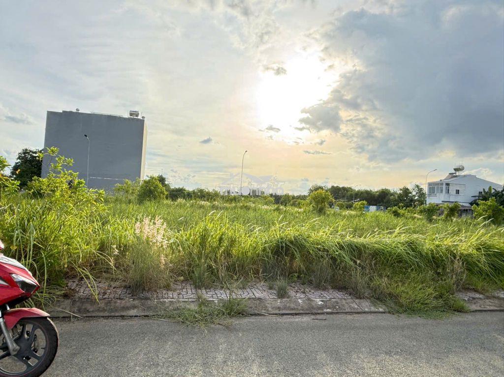Chính chủ cần bán lô đất centana điền phúc thành 81.6m2 chỉ 5,6 tỷ - 4