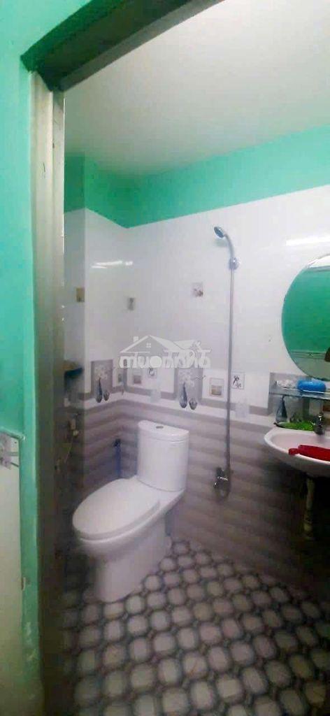 Nhà cho thuê hẻm xe hơi gần trường học  - 4