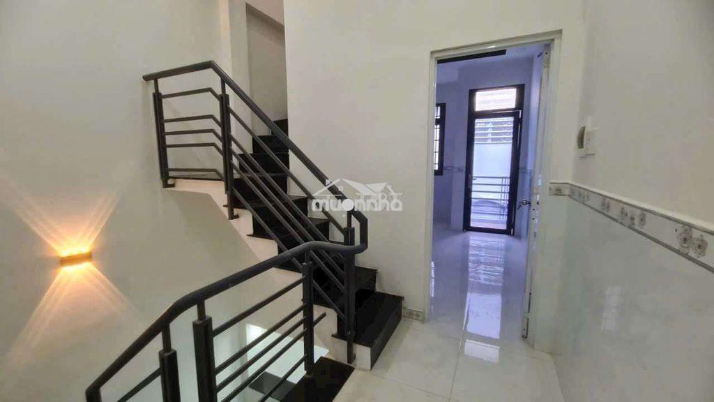 Cho thuê nhà hẻm phạm thế hiển p6 dt 3.3 x10m . giá 10 /tháng chốt  - 3