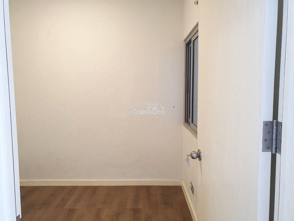 Giá 3ty500- giá chốt không thương lượng- 69m 2pn c/cư luxgarden - 4