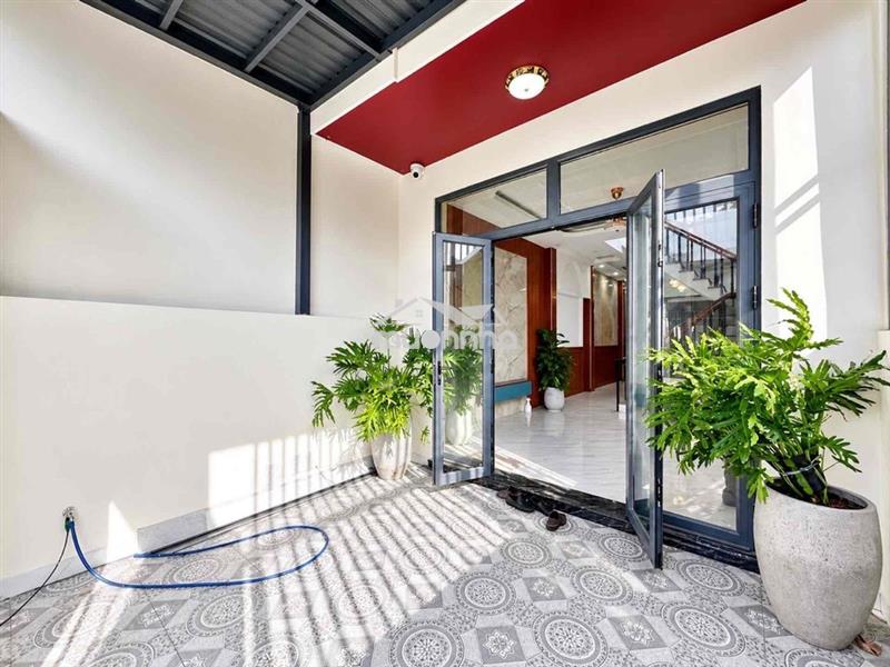 4.25tỷ nhà đẹp 73,2m² – sát làng đại học quốc gia