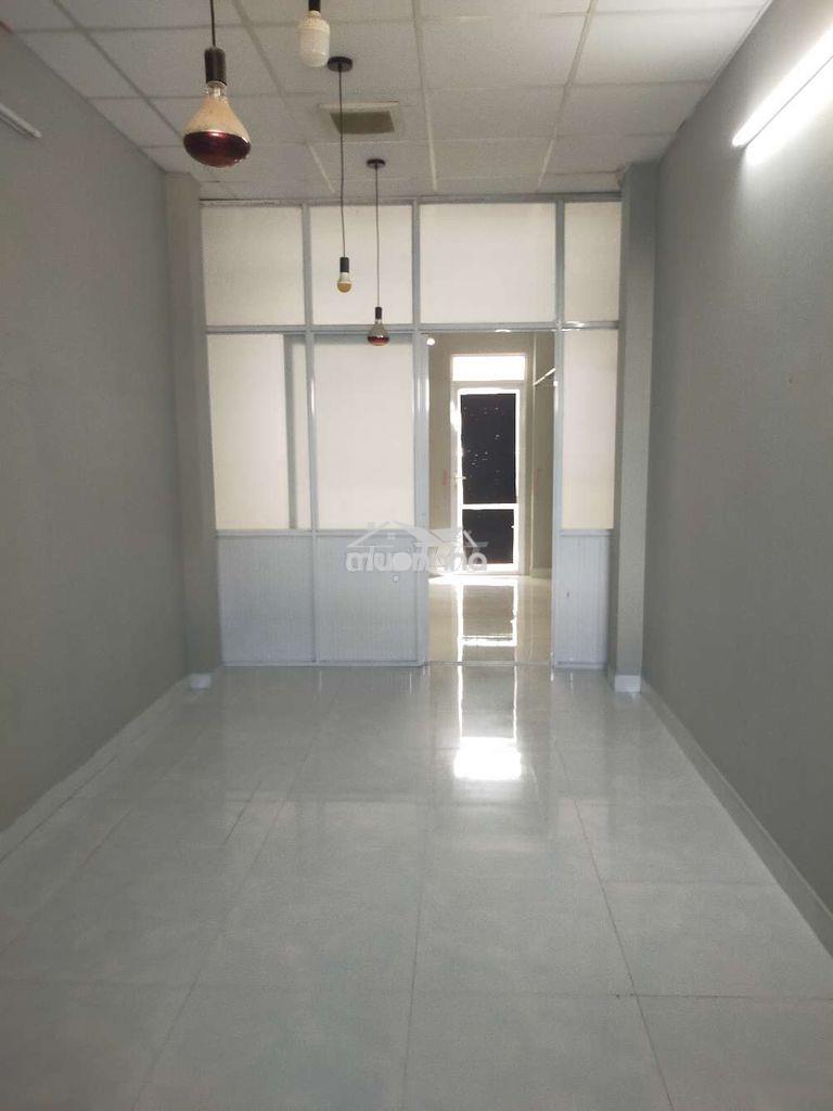 Cho thuê gấp hxh 595/2a cmt8, q10 ngay chợ hoà hưng, nhà mới đẹp - 4