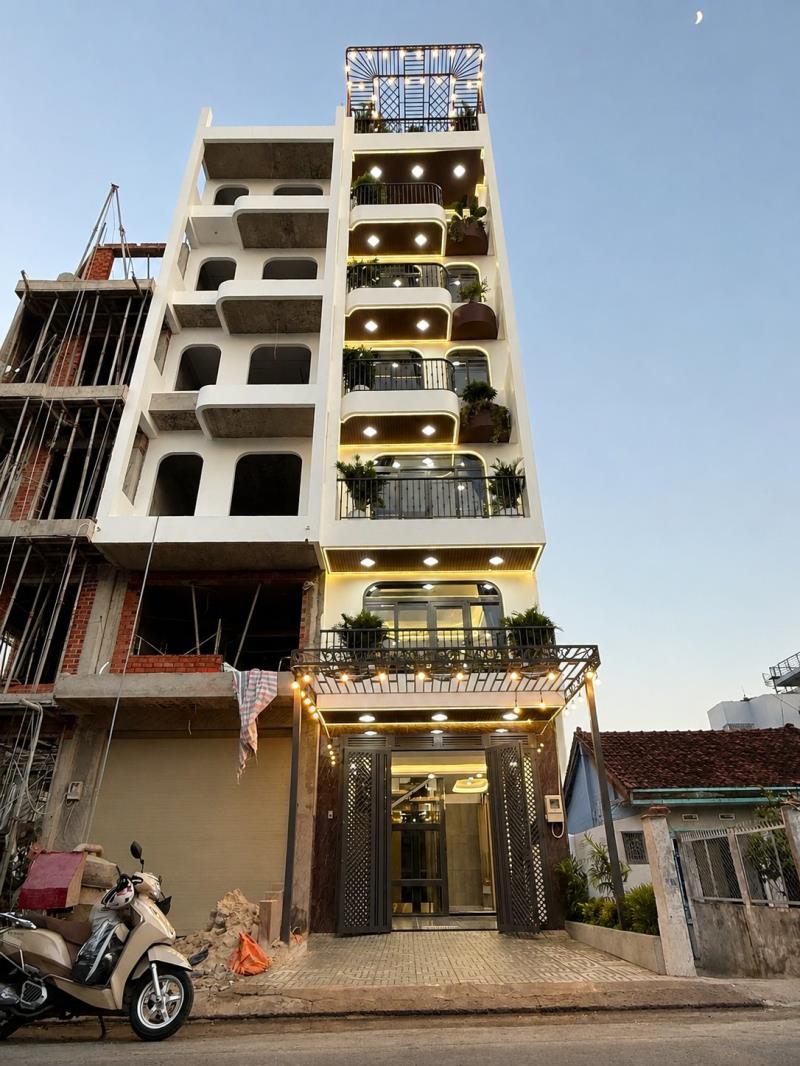 🌟 Nhà mặt tiền kinh doanh tân thới nhất, quận 12 – 7 tầng có thang máy – 65m² – giá 9.8 tỷ