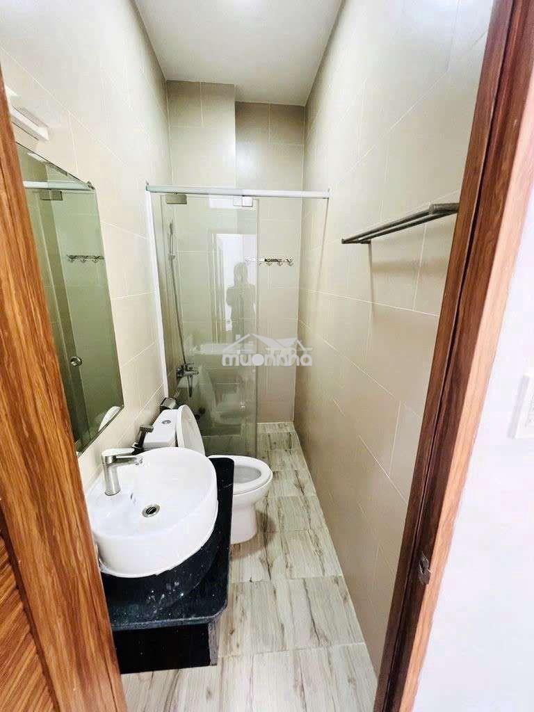 Nhà cho thuê nguyên căn 781/a lê hồng phong. dt: 4 x 20m, 3 lầu.hẻm 8m - 2