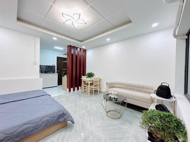 Cho thuê căn hộ 1 phòng ngủ cửa sổ trời đường nơ trang long gần đại học văn lang - 2